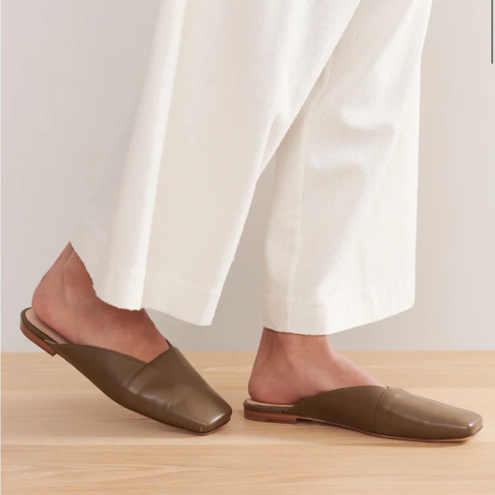 Jenni Kayne Mia Mule 39 Olive Brown Leather Square Toe Minimalist Flat